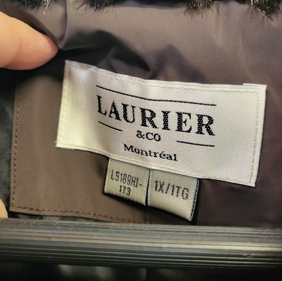 Laurier Puffer Coat with Faux Fur Detail Size 1X - Picture 8 of 14